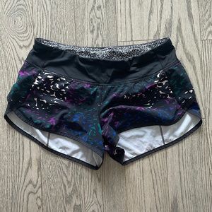 LULULEMON RUNNING SHORTS